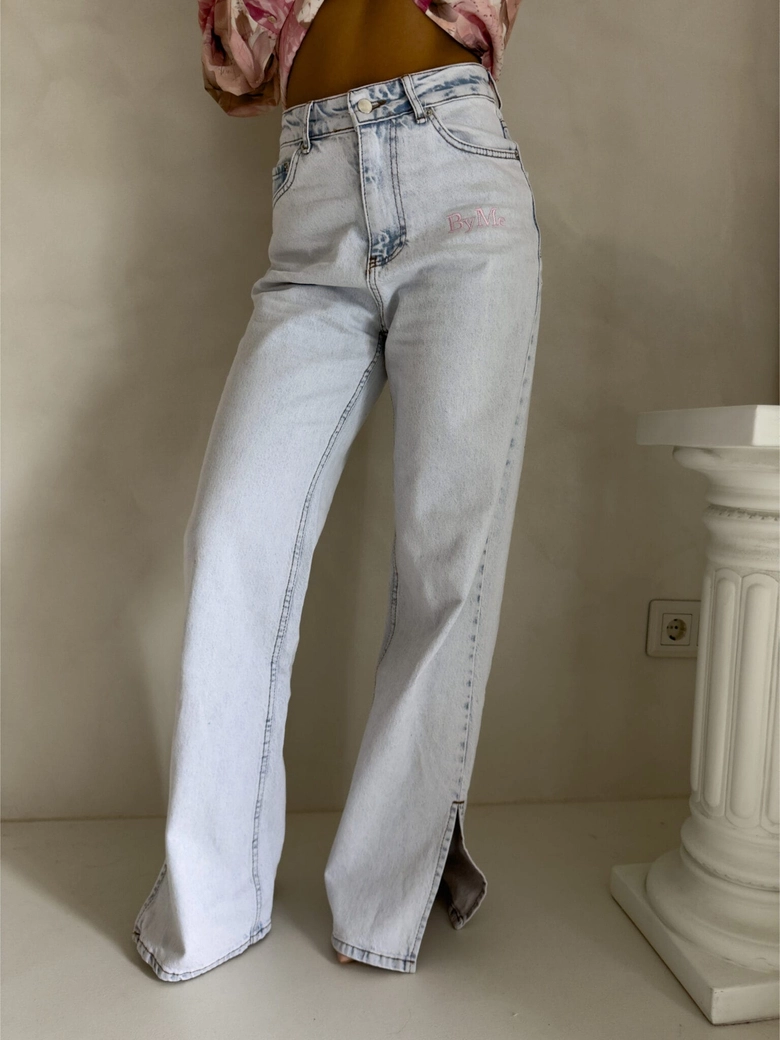 Jeansy FLARED pink one – jasny niebieski