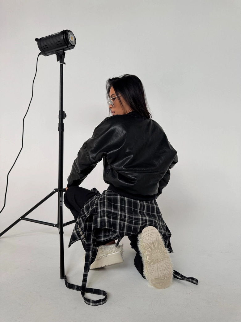 Kurtka TIMELESS czarna