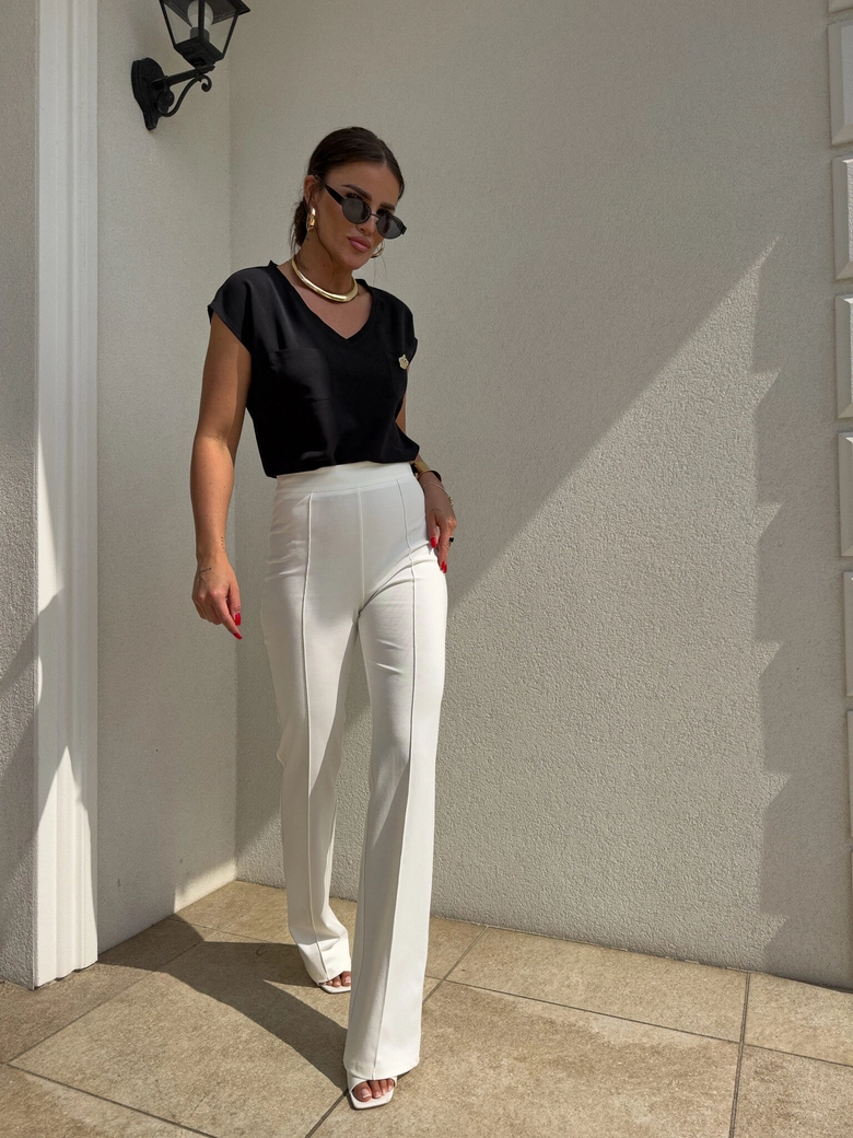 Bluzka KIESZONKI – czarna