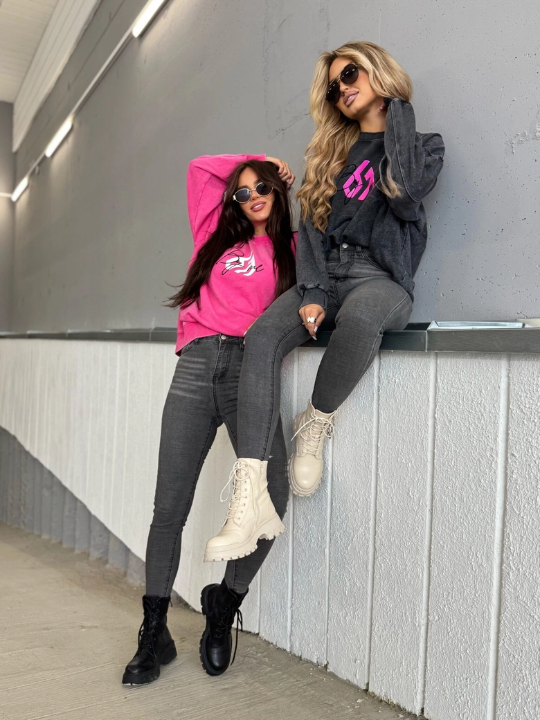 Dekatyzowana bluza MONETTE - różowa