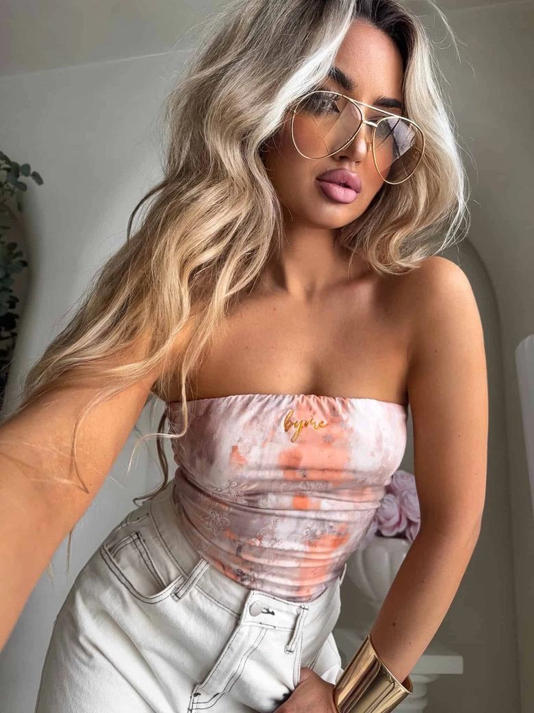 Top MAVEN ornament - peach