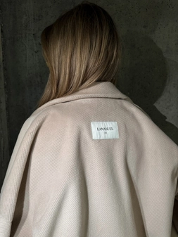 Płaszcz ETERNAL beż H16155