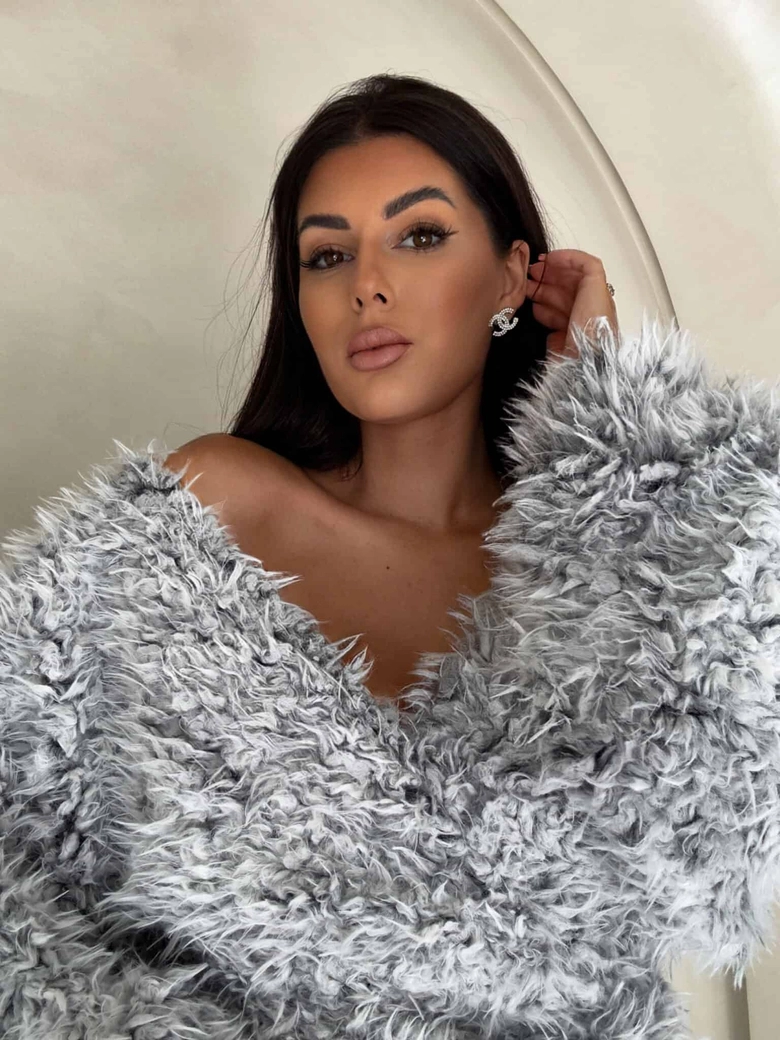 Bluzka KAIRA SHAGGY – szara