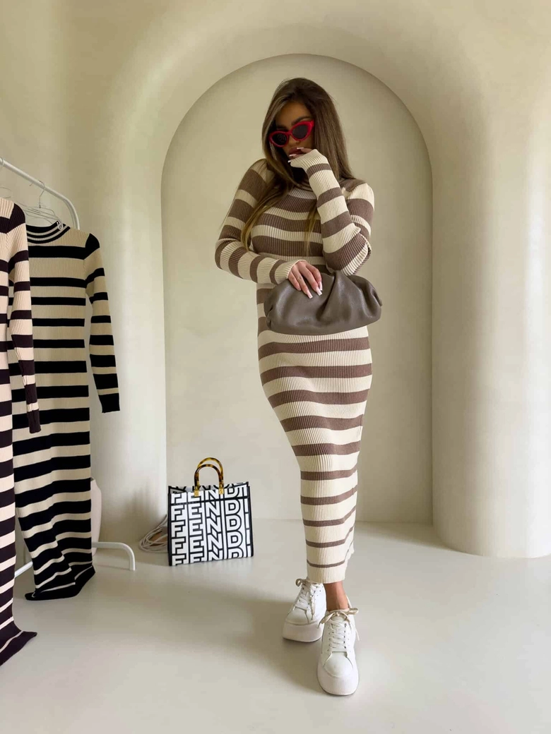 Sukienka VERSATILE - mokka-beż