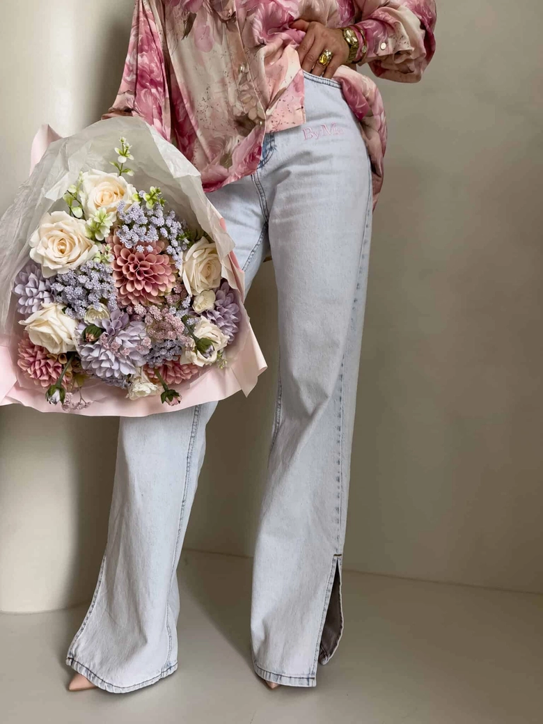 Jeansy FLARED pink one – jasny niebieski