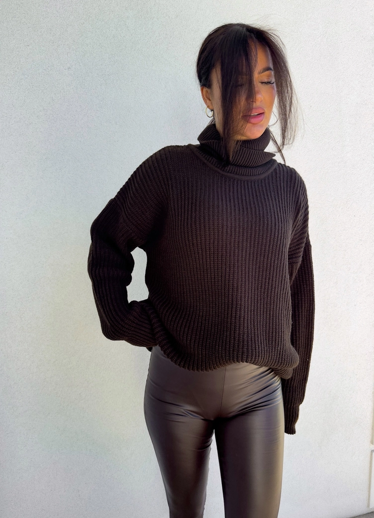 Sweter golf LAVER - czekoladowy DOSTĘPNY OD 18.10.2024r. E17993