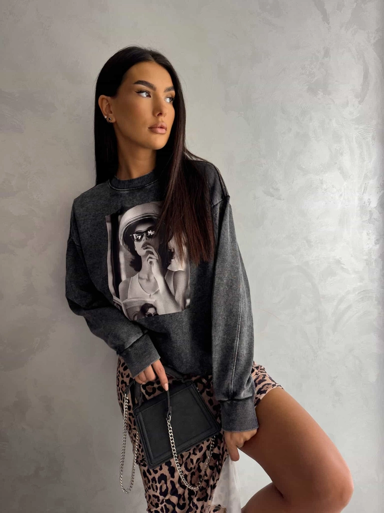 Dekatyzowana bluza IMAGE - czarna