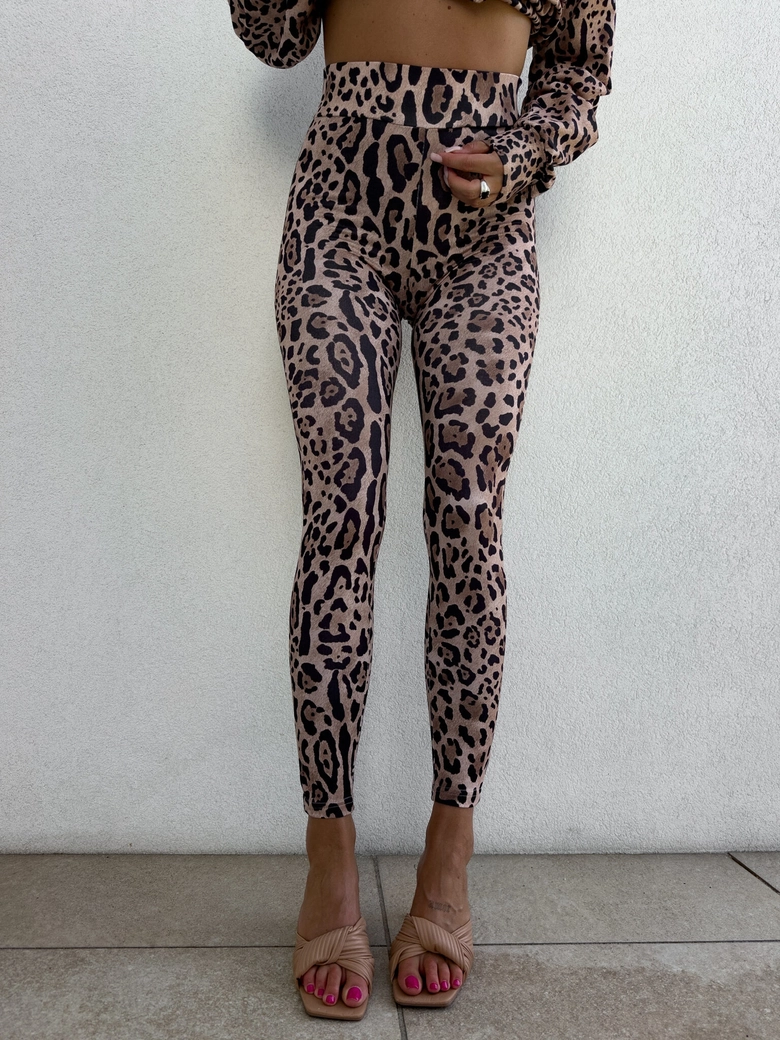 Legginsy GYM print pantera – beżowo-czarna