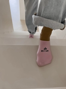 Mikrostopki By Me – różowe z czarnym logo DOSTĘPNE OD 30.06.2025r.