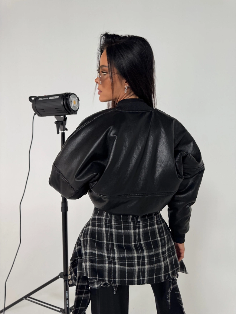 Kurtka TIMELESS czarna