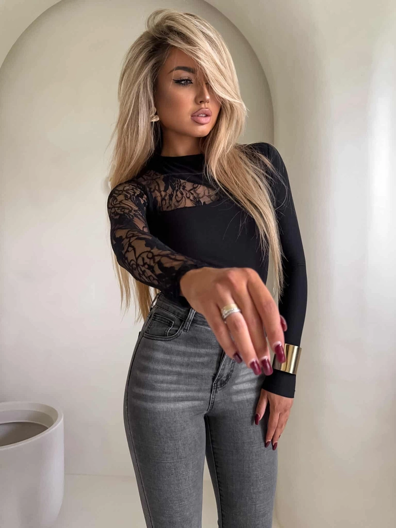 Bluzka SUZI koronka – czarna