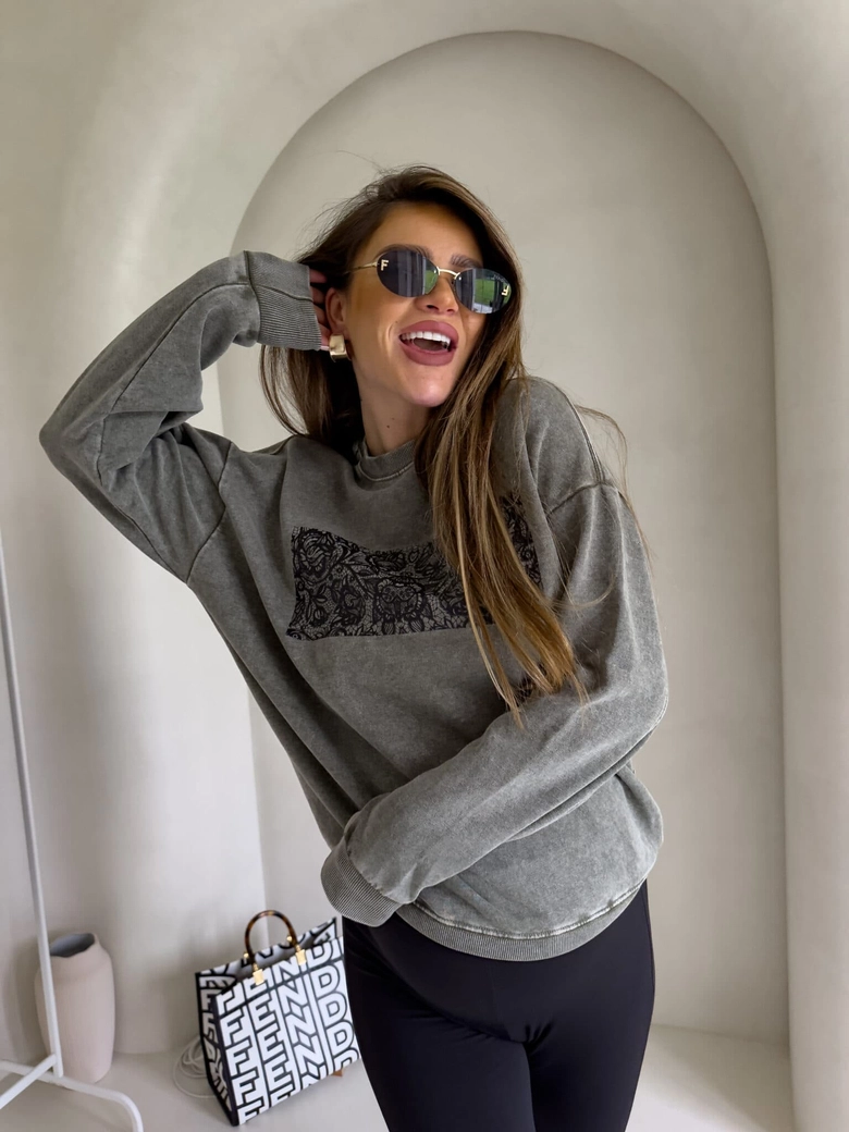 Dekatyzowana bluza KORONKA - khaki