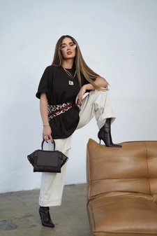 T-Shirt damski BG Only | gorzka czekolada