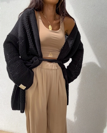 Narzutka/kardigan BURADA- czarna