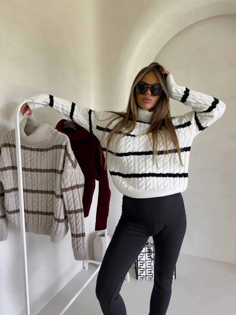 Sweter golf INKO pasy - ecru-czarne
