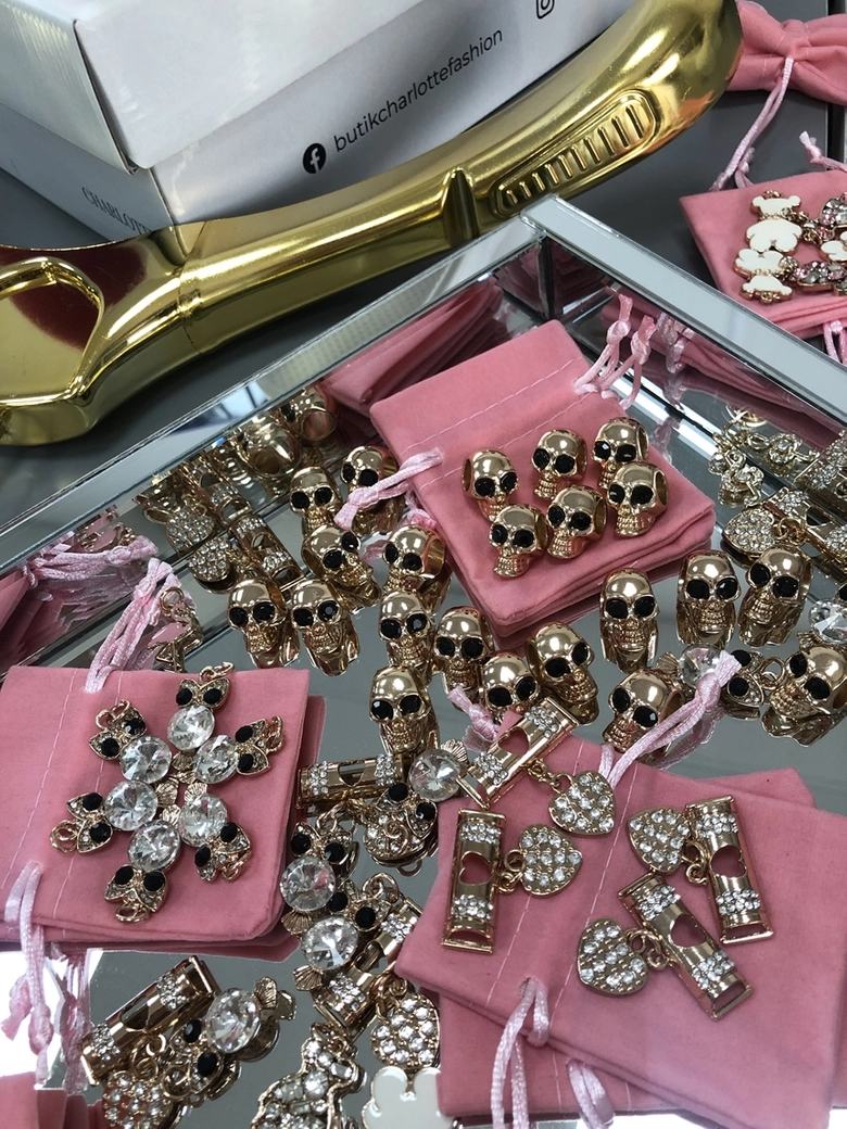 Charms zawieszka ozdoba do butów sowa X001