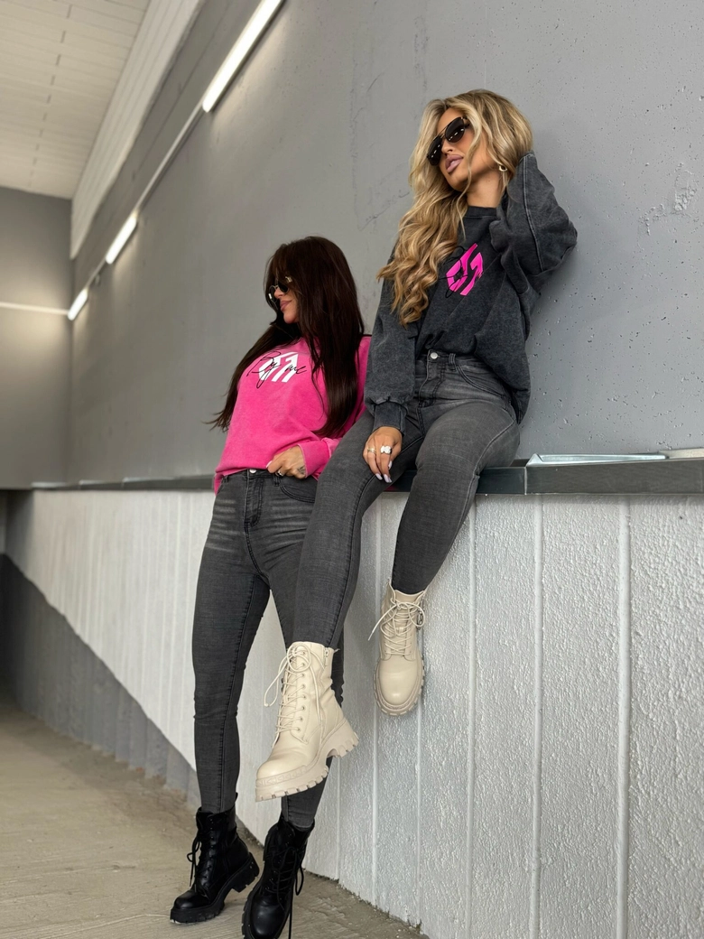 Dekatyzowana bluza MONETTE - różowa