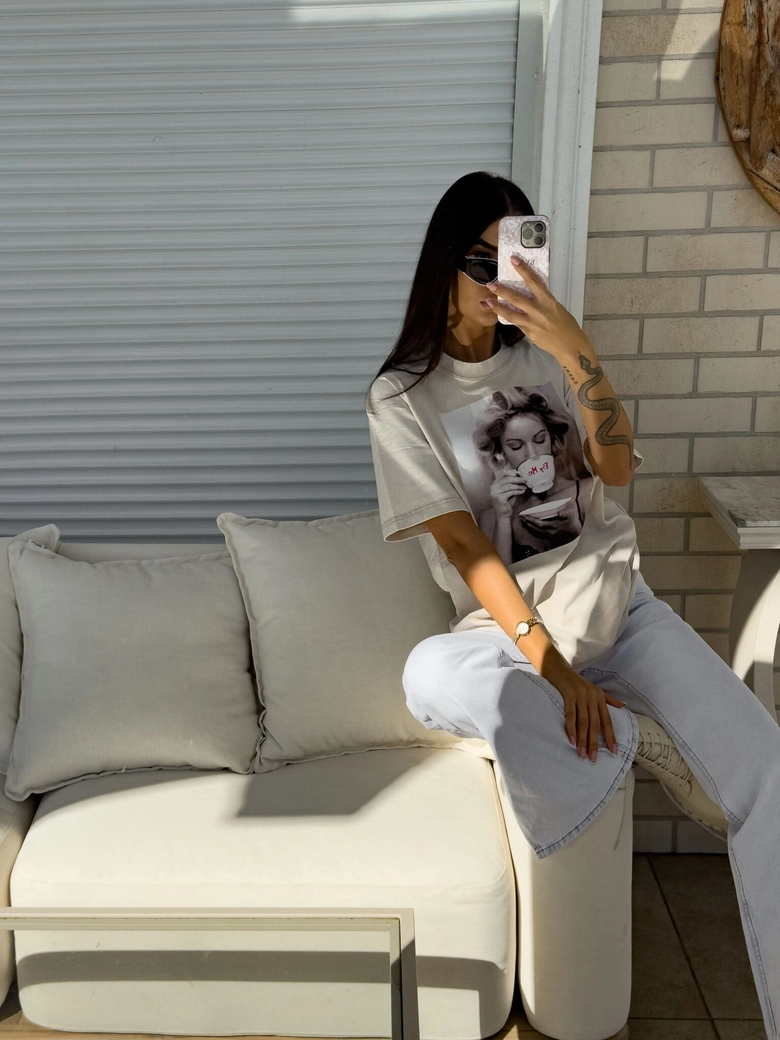 Dekatyzowany t-shirt ROLLER - jasny beż