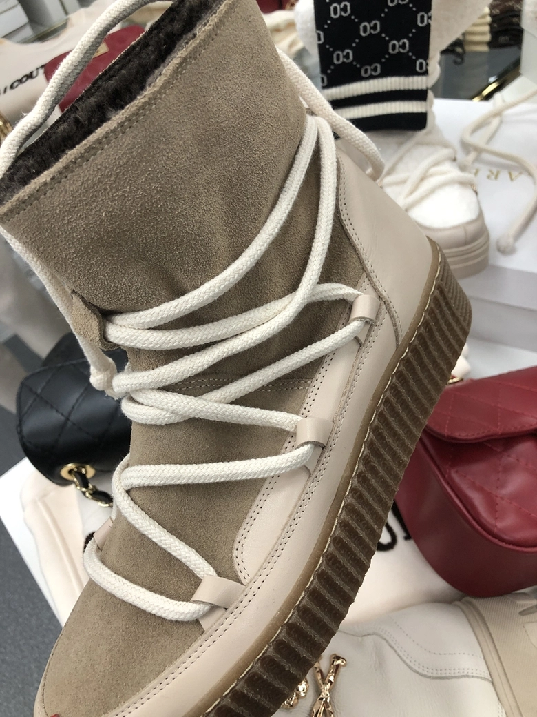 Śniegowce beżowe z wiązaniem I404