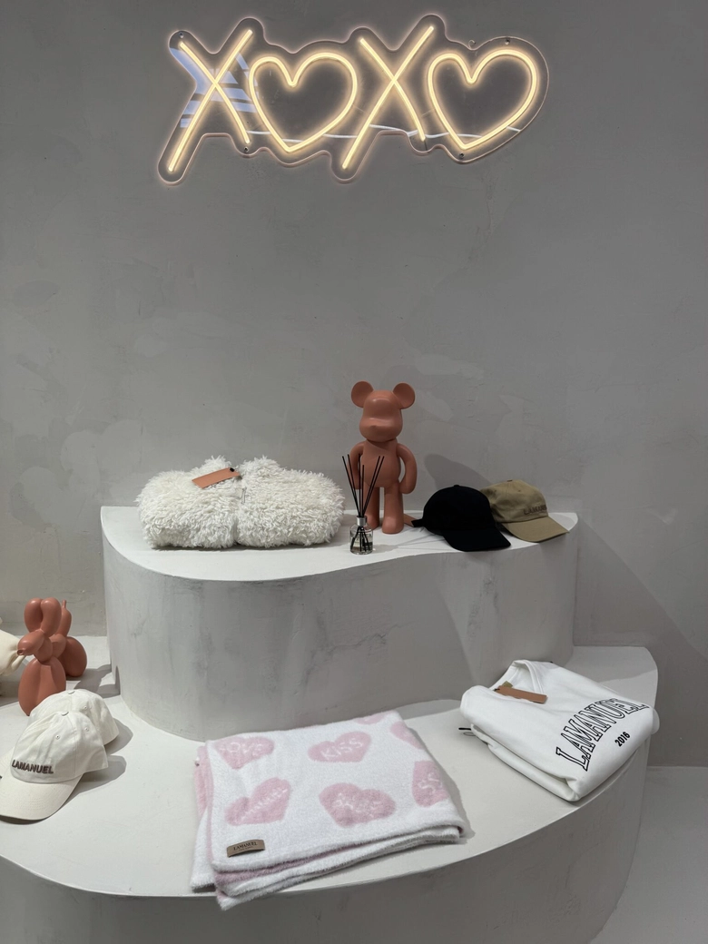 Koc HEARTS ecru/róż