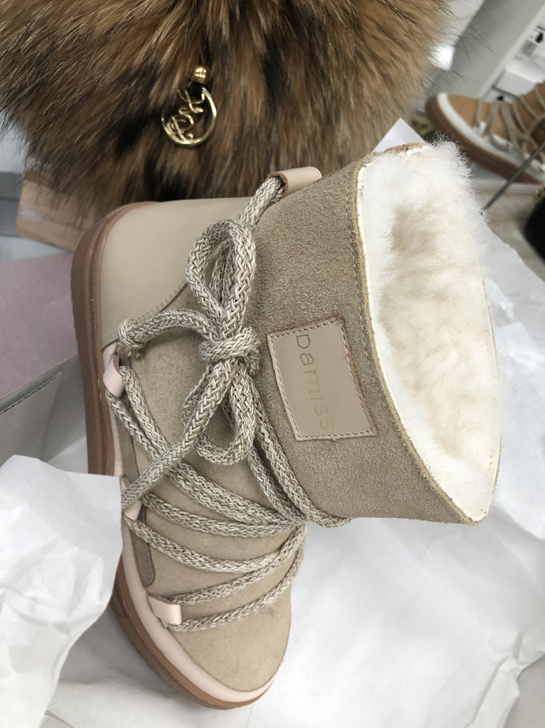 Buty emu śniegowce skórzane zamszowe z ozdobnym wiązaniem beżowe I516