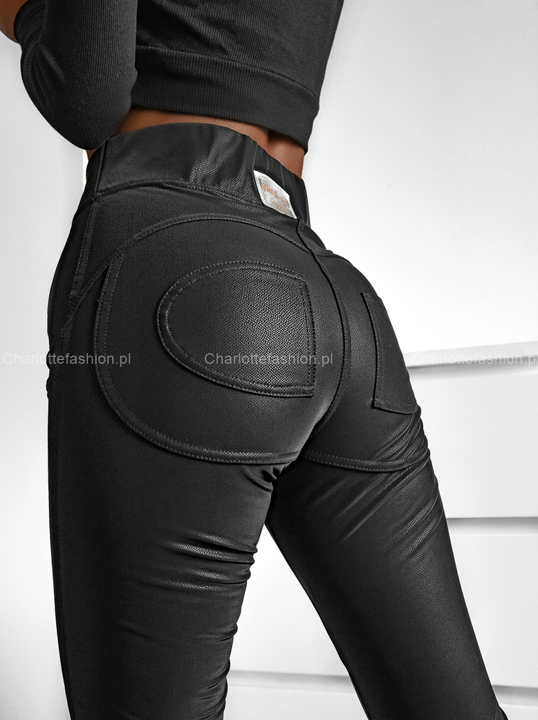 Legginsy wzór wężowy z  podwójnym PUSH UP czarne G103